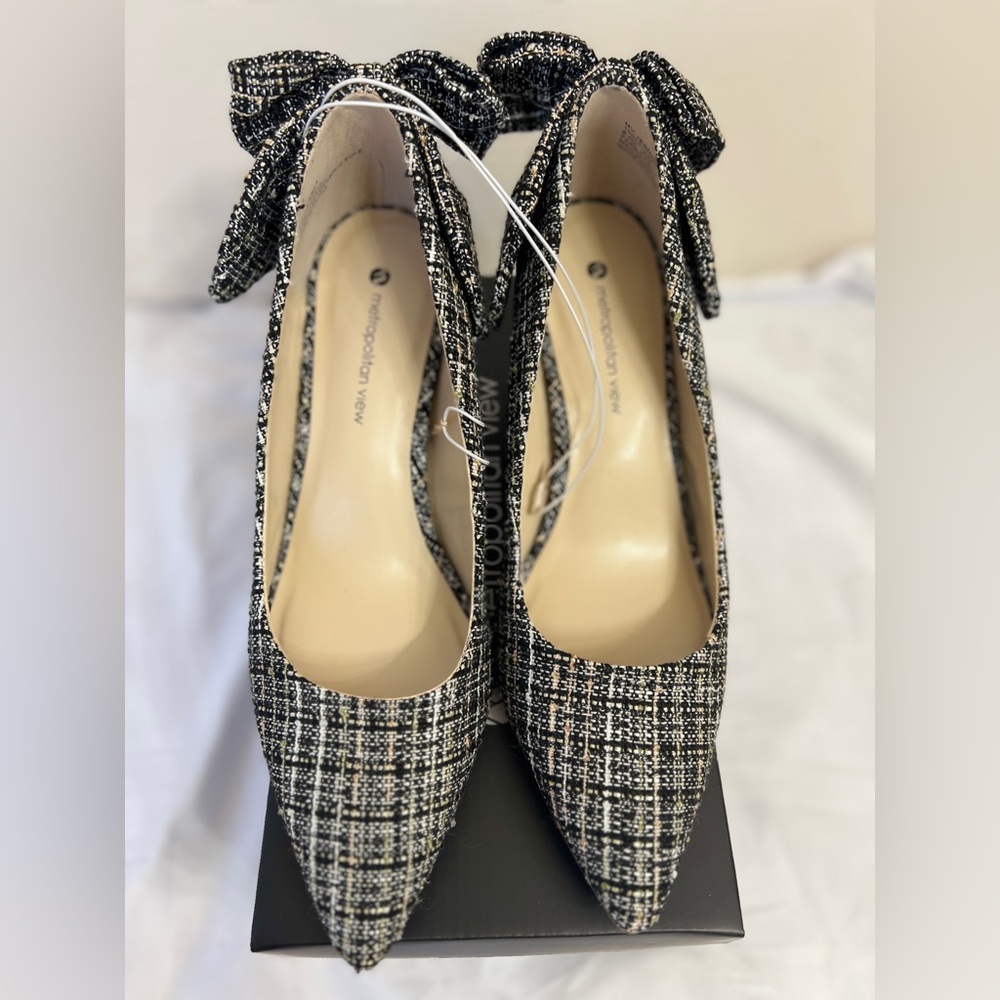 Metropolitan View Black & White Tweed Pointed Heels Size 8.5 NIB